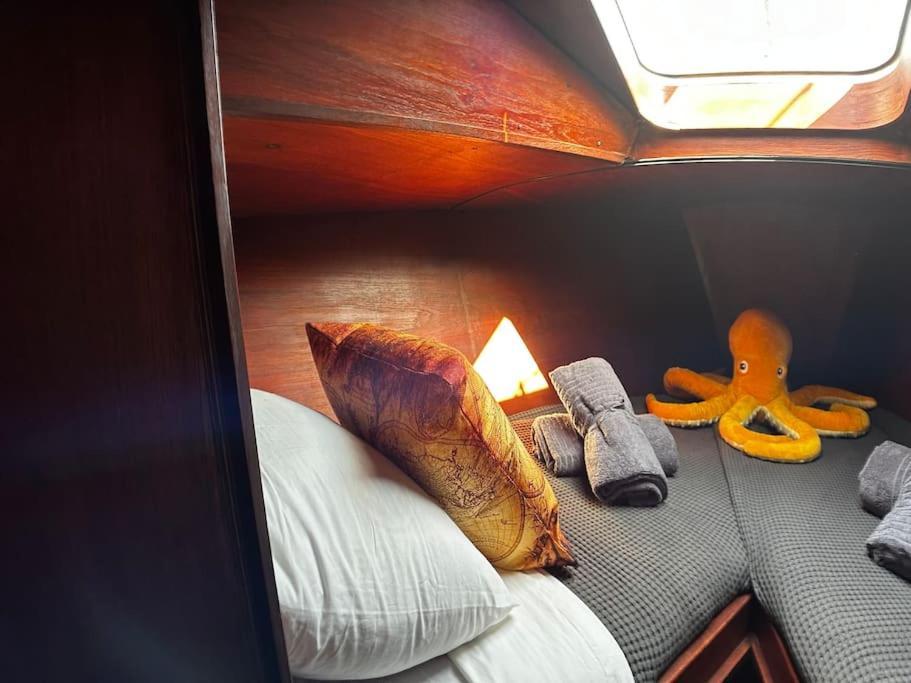 The Captains Locker - 30Ft Yacht San Miguel de Abona Exterior foto