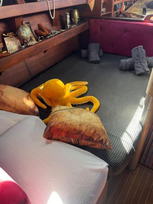 The Captains Locker - 30Ft Yacht San Miguel de Abona Exterior foto